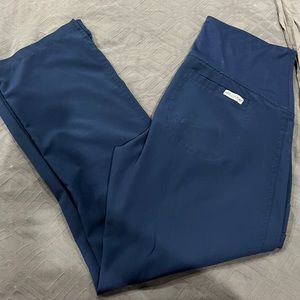 Med Couture maternity scrub bottoms size XSP